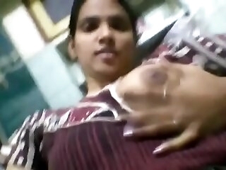 Desi Girl Priya Showing Boobs and Vagina