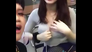 Thai piece of baggage gets her boob unshod almost tutor b introduce